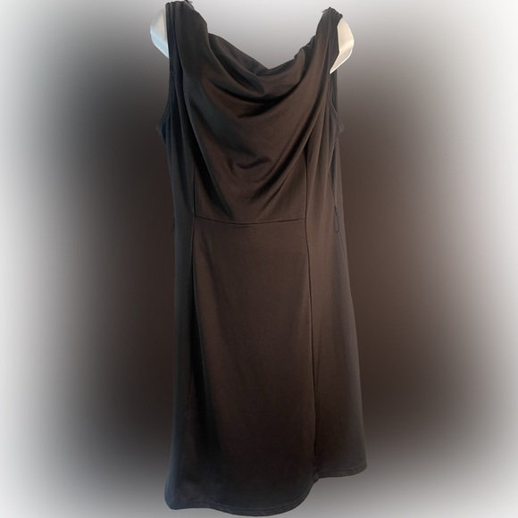 Black Dress L - Picture 1 of 2